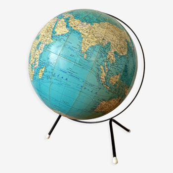 Girard and Barrère terrestrial globe