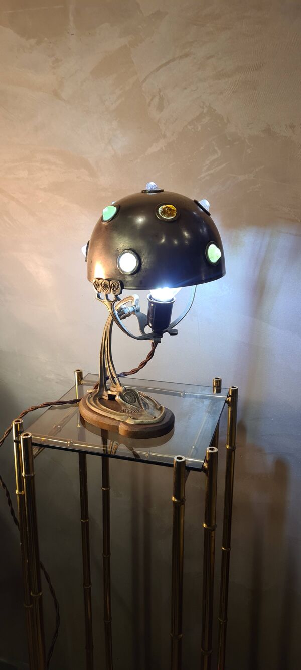 Lampe de table 1900 laiton cuivre ancienne a cabochon en verre  35x24