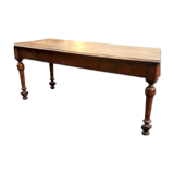 Farm table