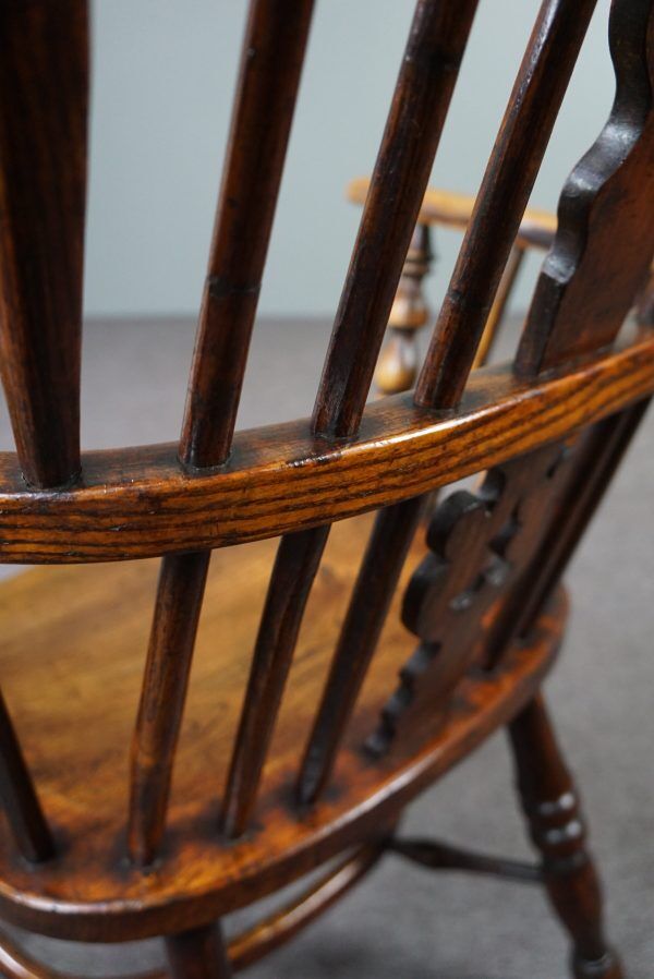 Antique English Windsor chair, high backrest, 18th century