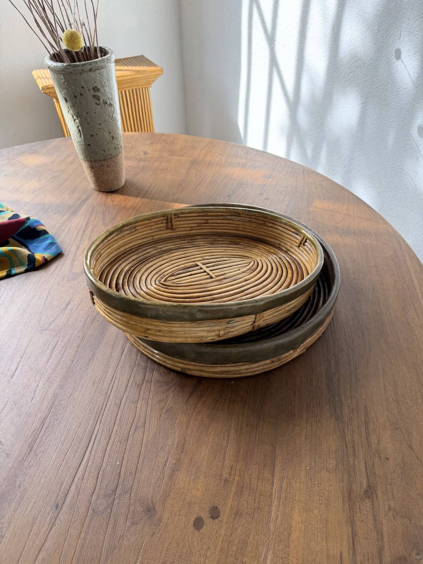 Round rattan and brass trays 1970 by Gabriella Crespi