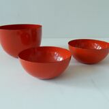 Orange-red enamelled bowls by Kaj Franck for Finel 1960s