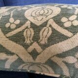 Decorative pillow case in velvet with ottoman turkish 16th century motifs
