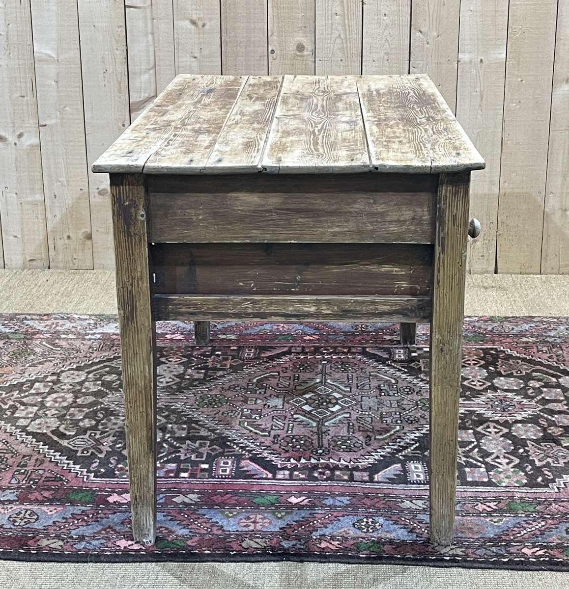 English flat desk in fir of the early twentieth century
