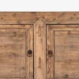 Ancien buffet en bois de pin à trois portes (vers 1920)