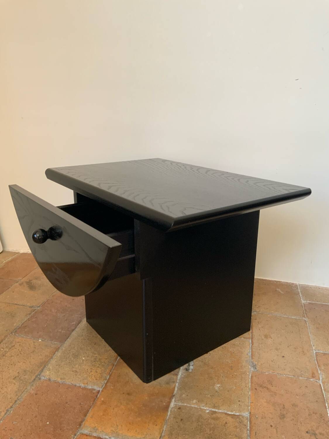 Vintage nightstands or bedside tables