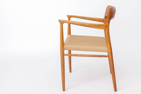 Rare Niels Otto Møller Modèle 56 Fauteuil   Chêne Danois   Siège Tissé   Années 1950