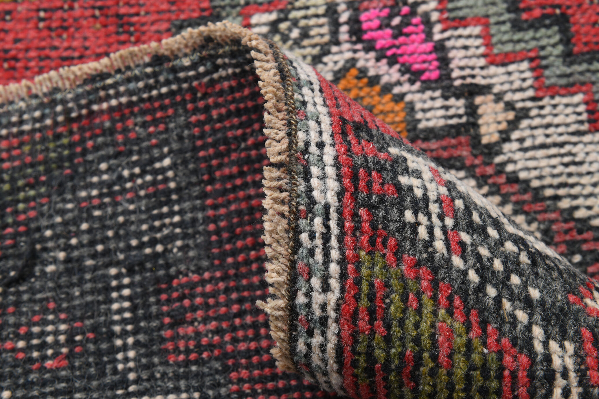 Coral red vintage rug 91x45cm