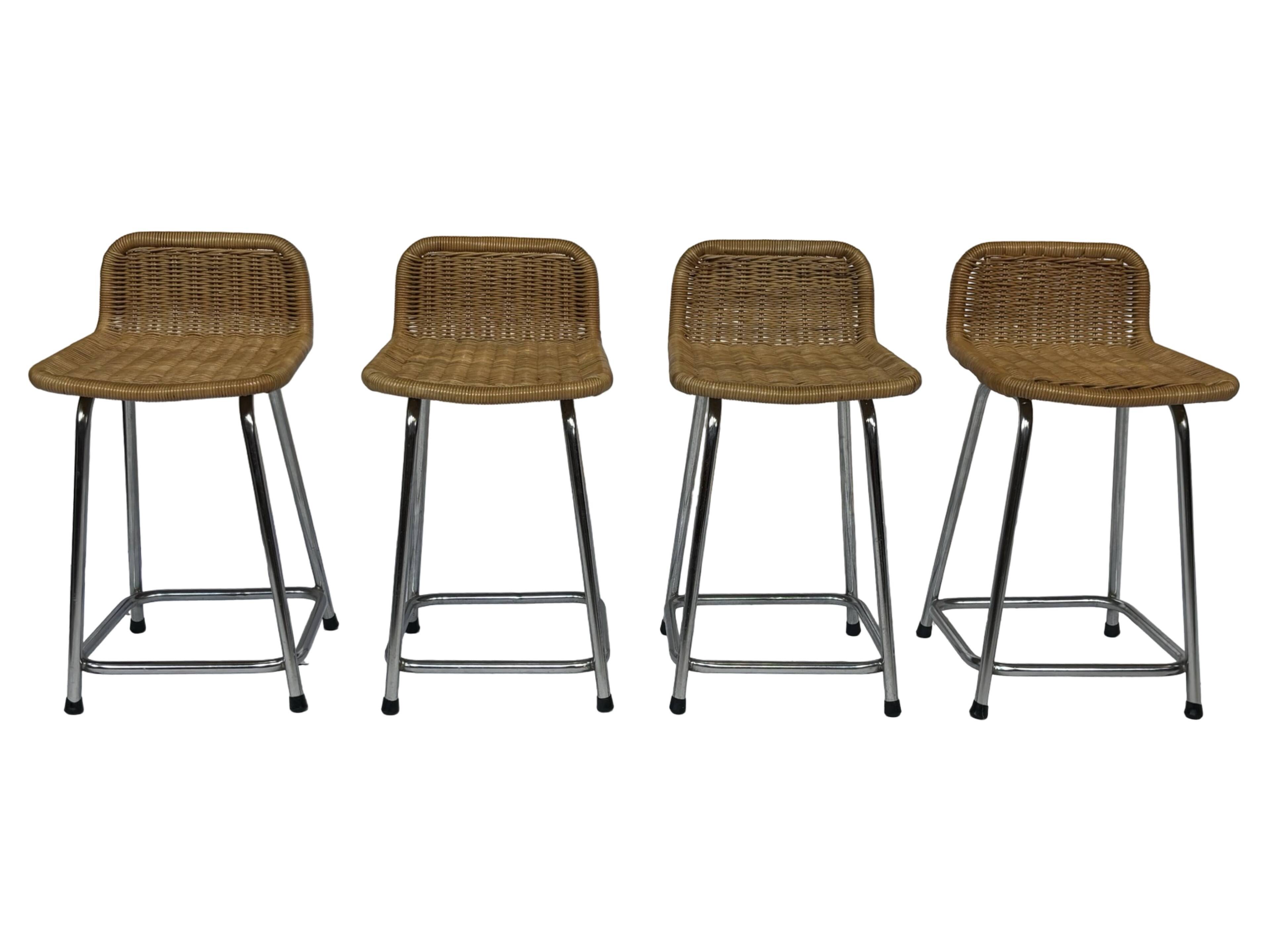 Ensemble de 4 tabourets de bar vintage Dirk Van Sliedregt Rohe Noordwolde modèle bas