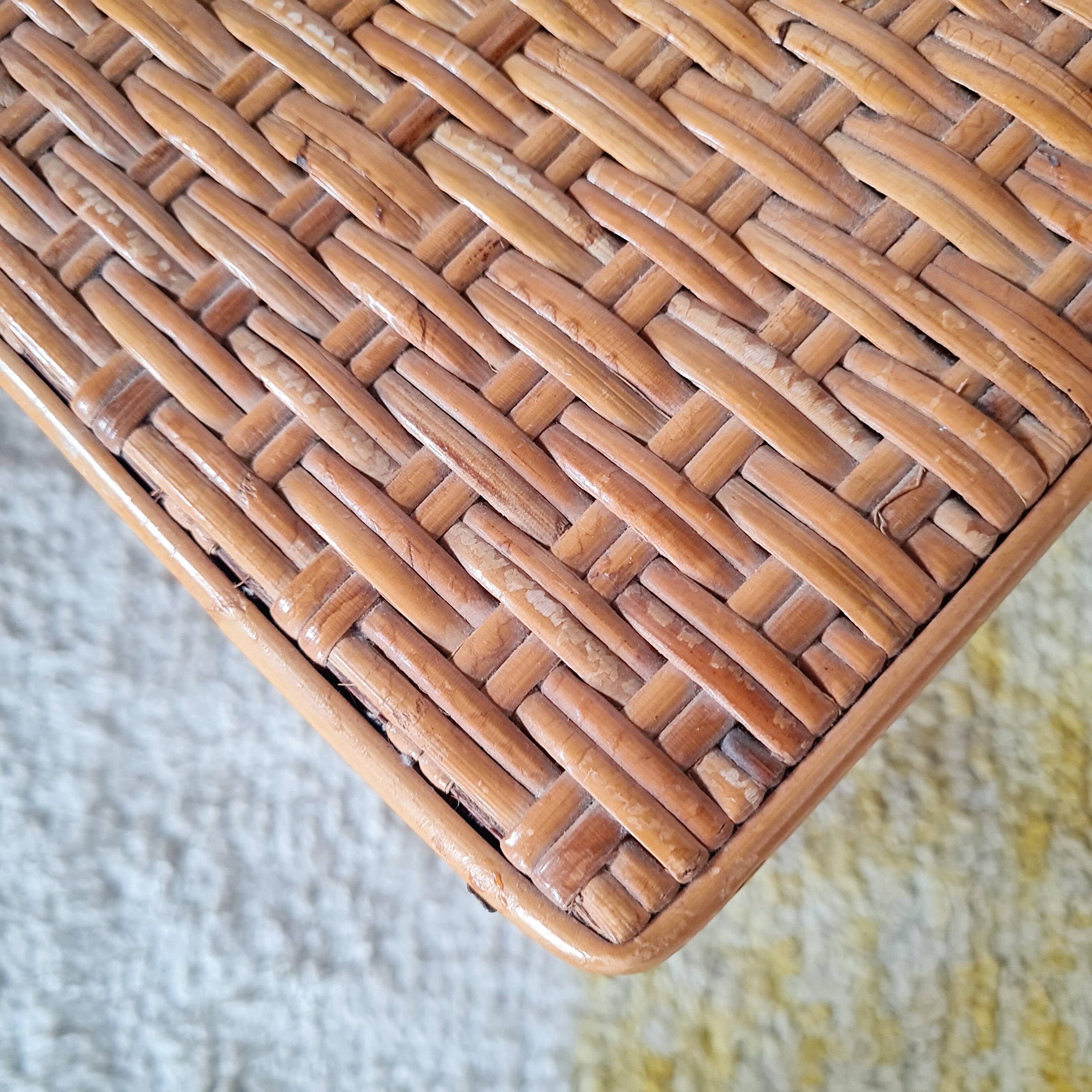 Antique coffee table in rattan and bamboo