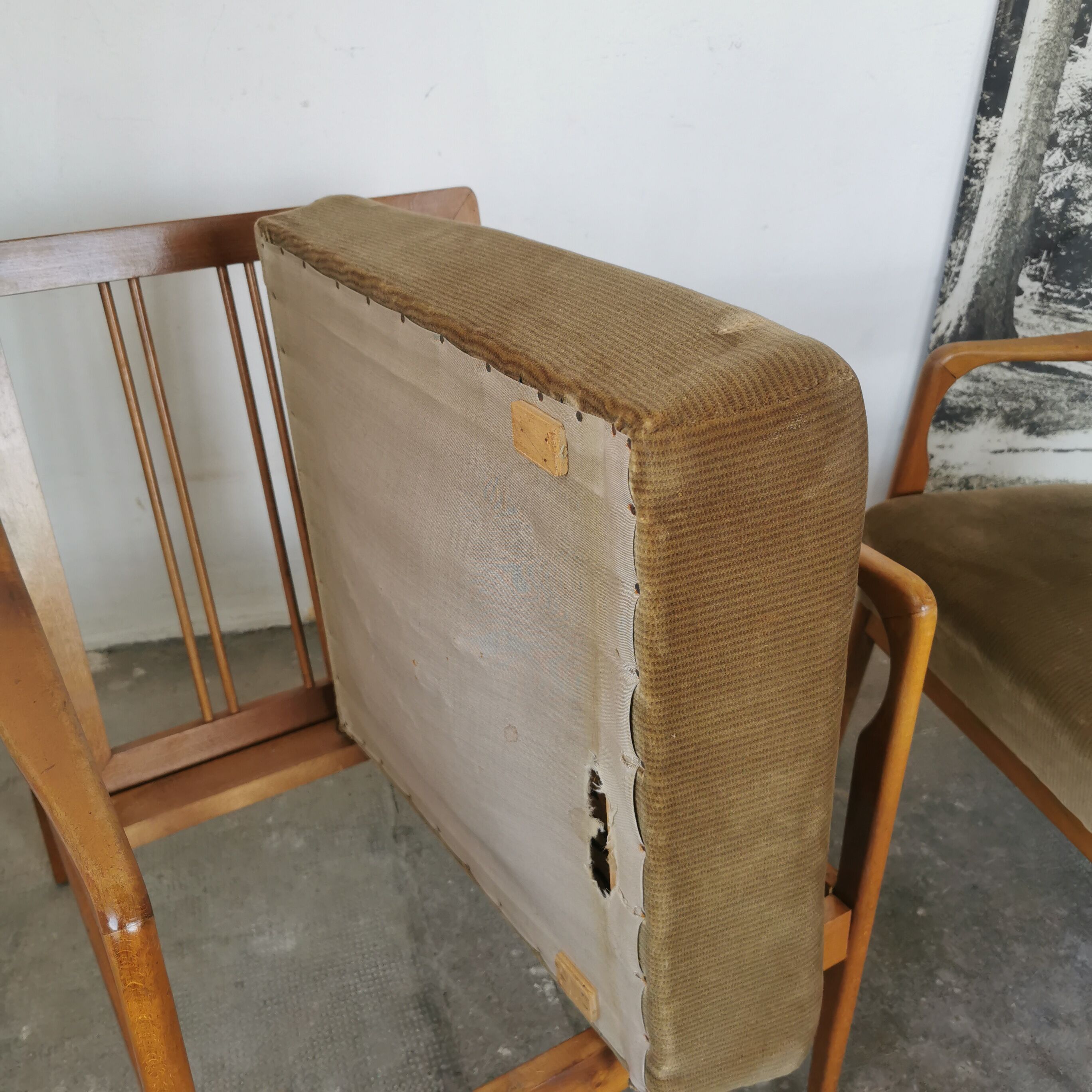 Paire de fauteuils vintage bois et velours