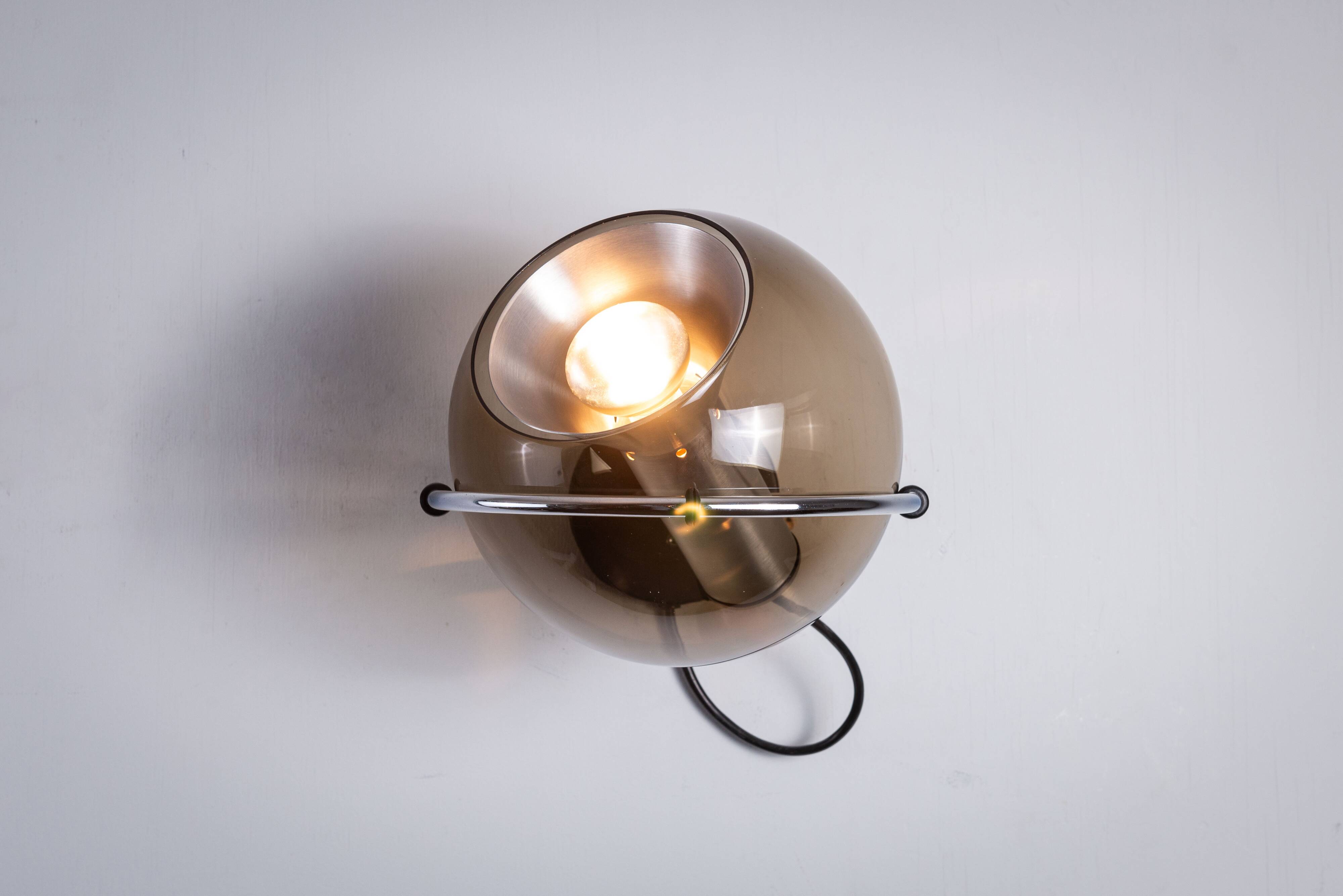 Frank Ligtelijn 'Globe' wall lamp for Raak Amsterdam 1962