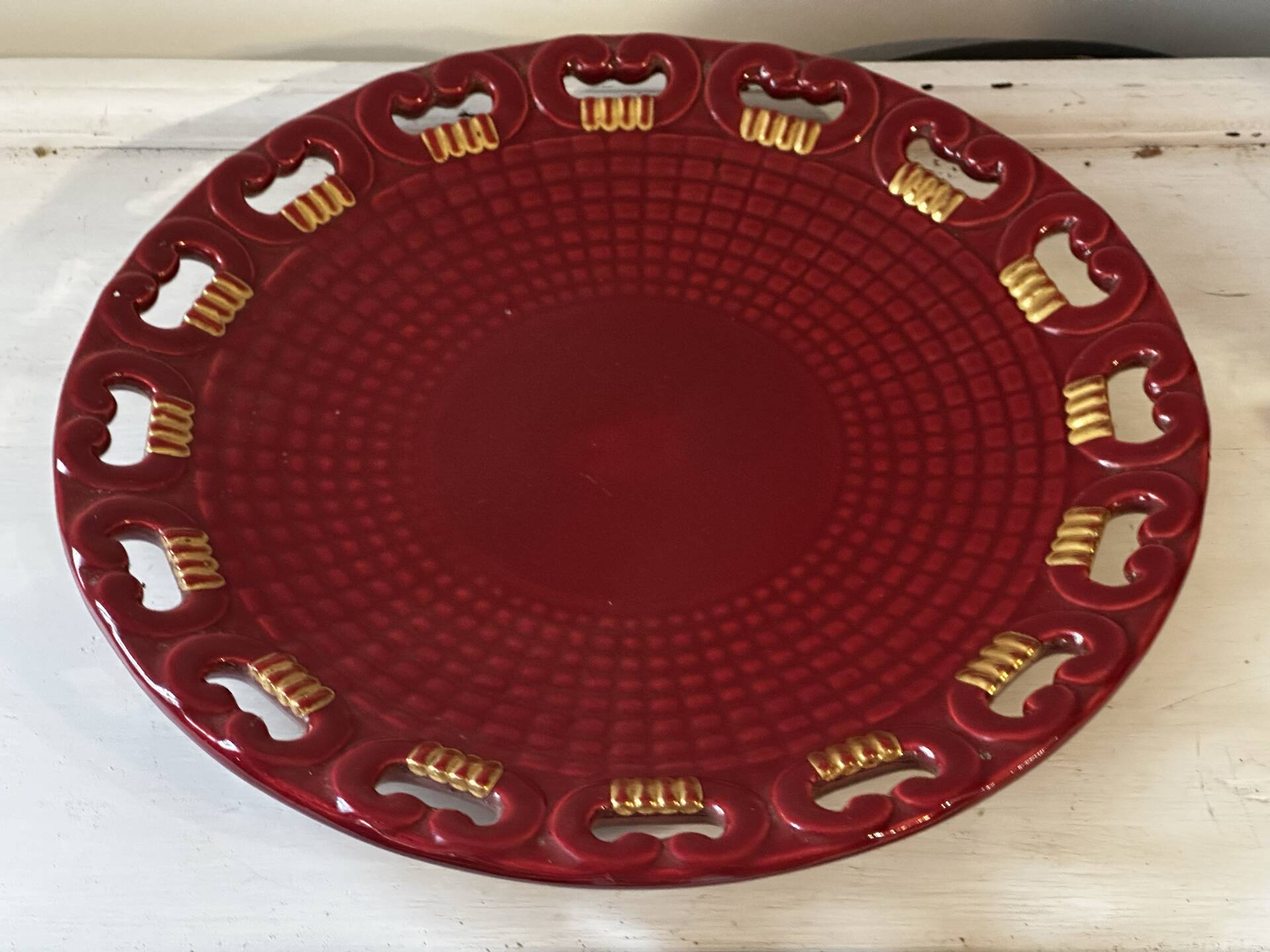 Plat ajouré Saint-Clément par Blanche Letalle mid-Century D 35 cm