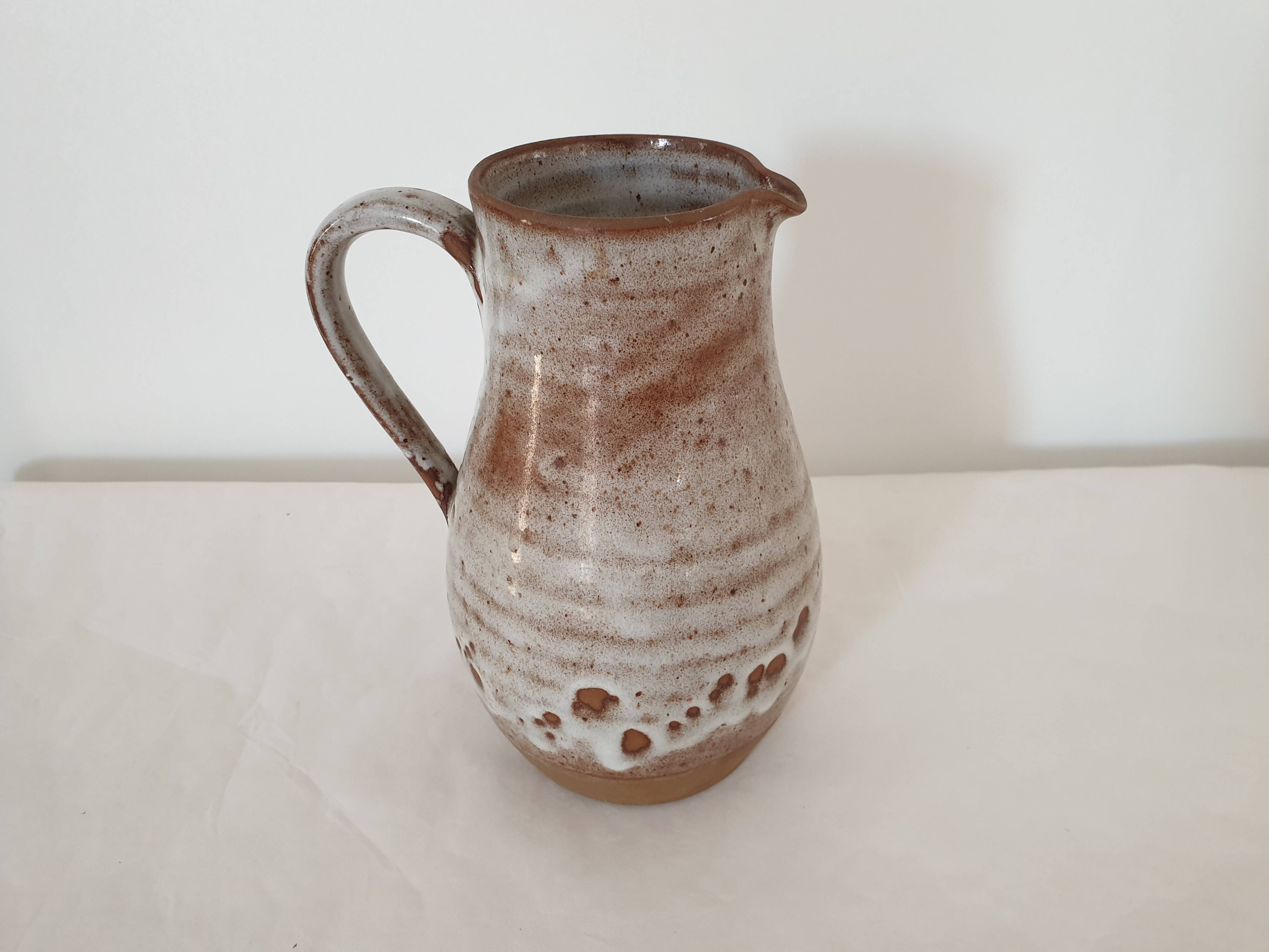 Ceramic pitcher signed Roger Jacques (Saint Amand)