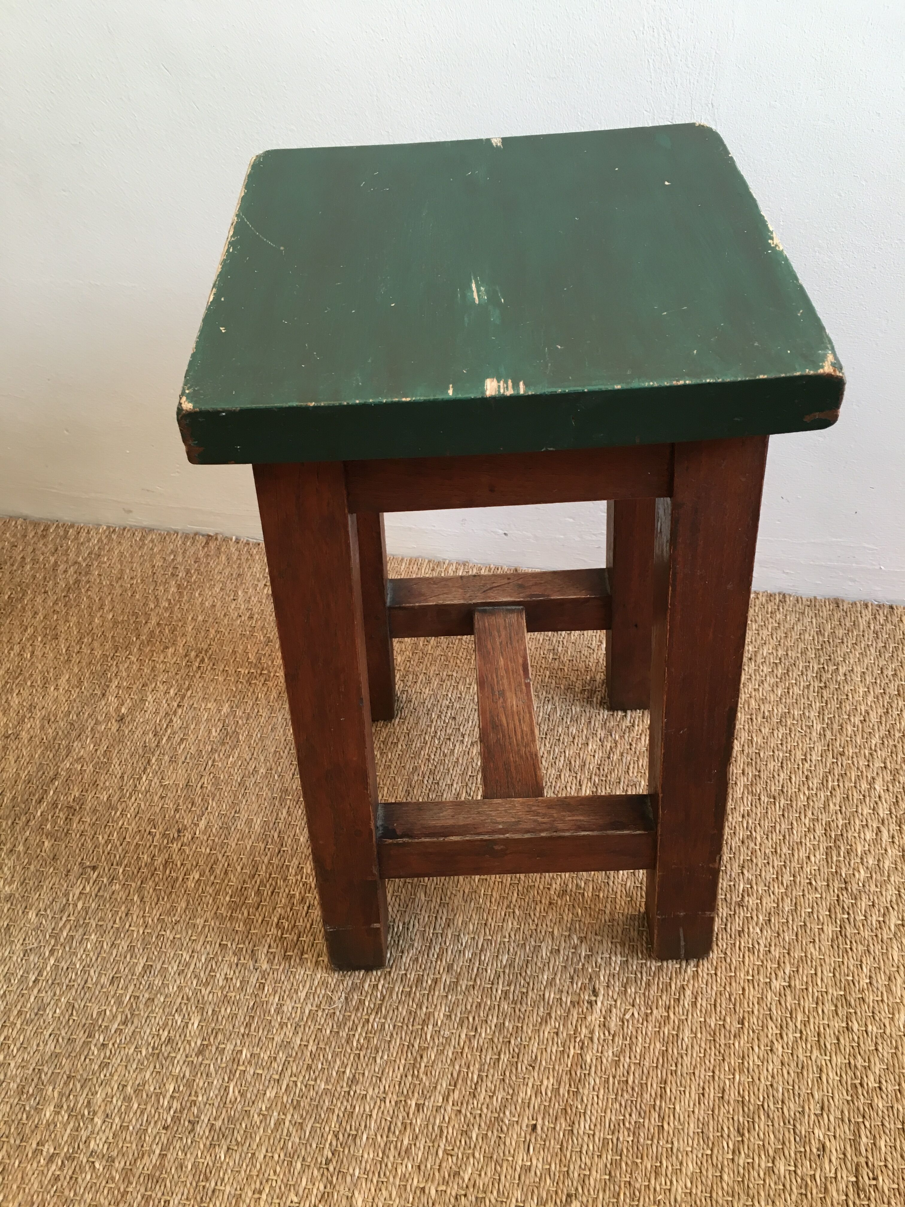 Shop stool