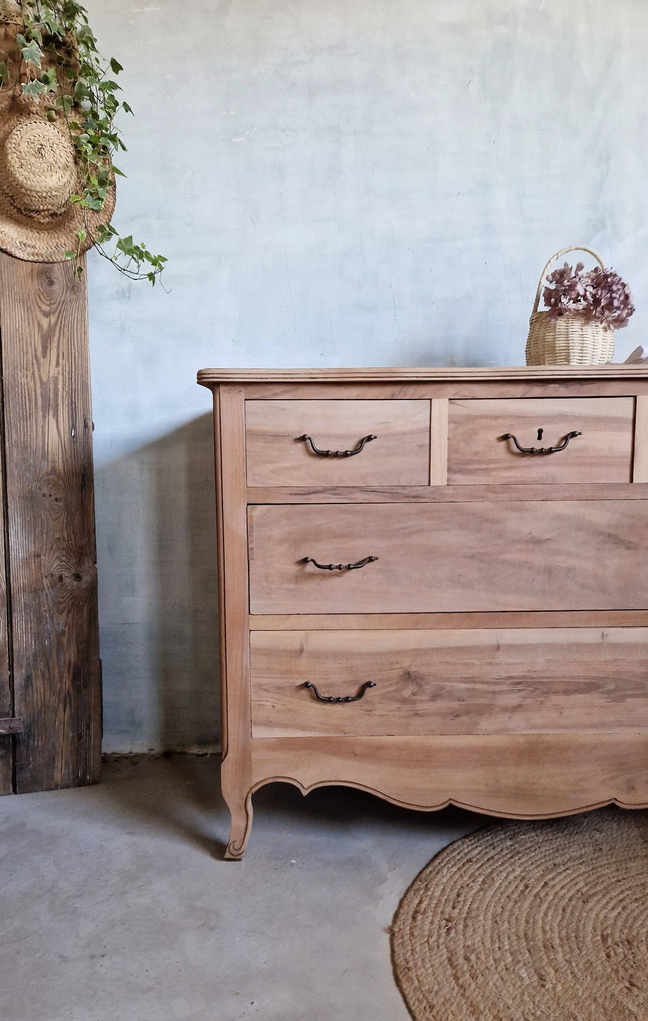 Louis XV style chest of drawers