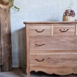 Commode style Louis XV
