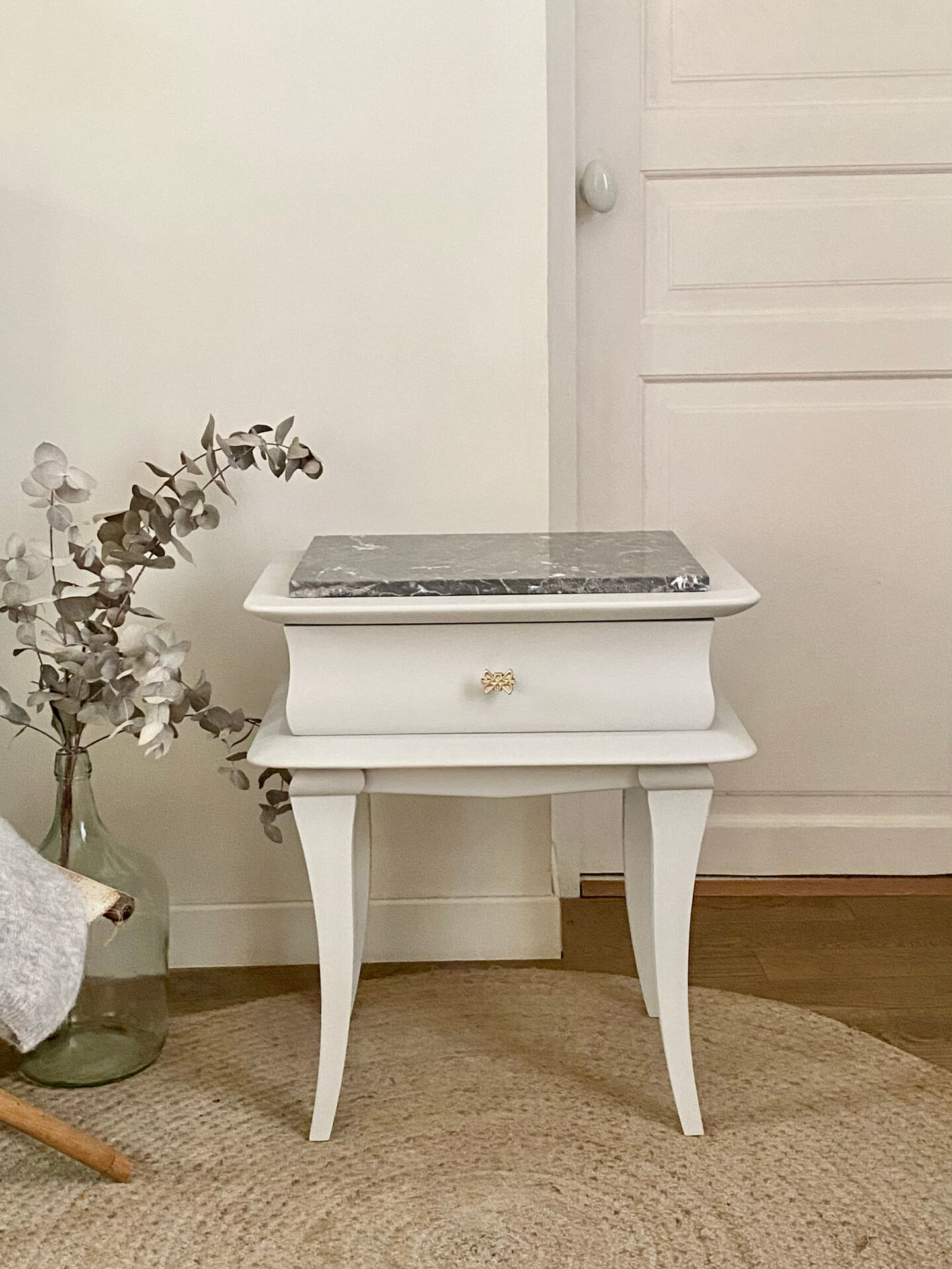 Bedside table