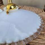 Serrated opaline suspension