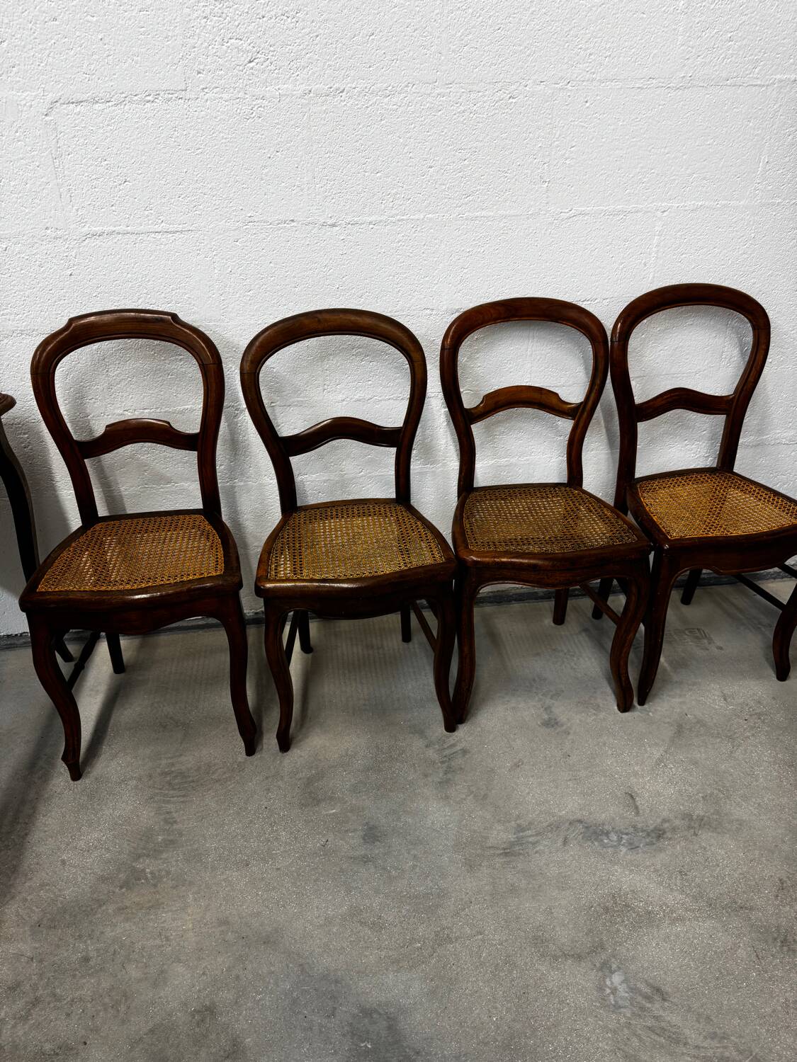 Lot de 4 chaises en cannage et bois Louis Philippe