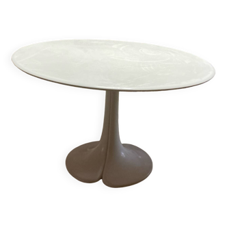 Tulip foot table