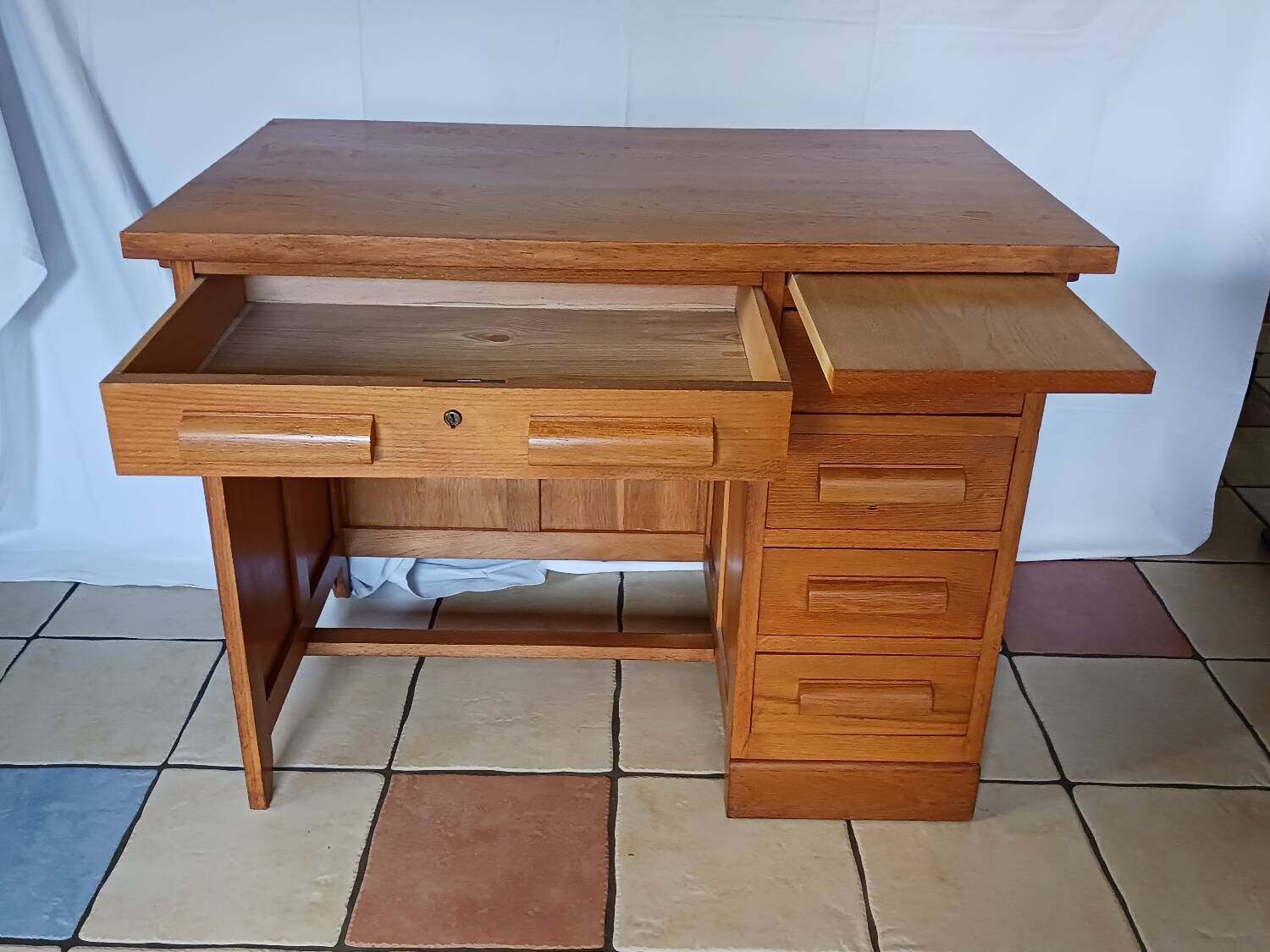 Administrative office 50s/60s