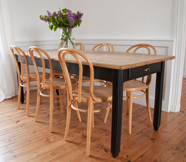 Breton table
