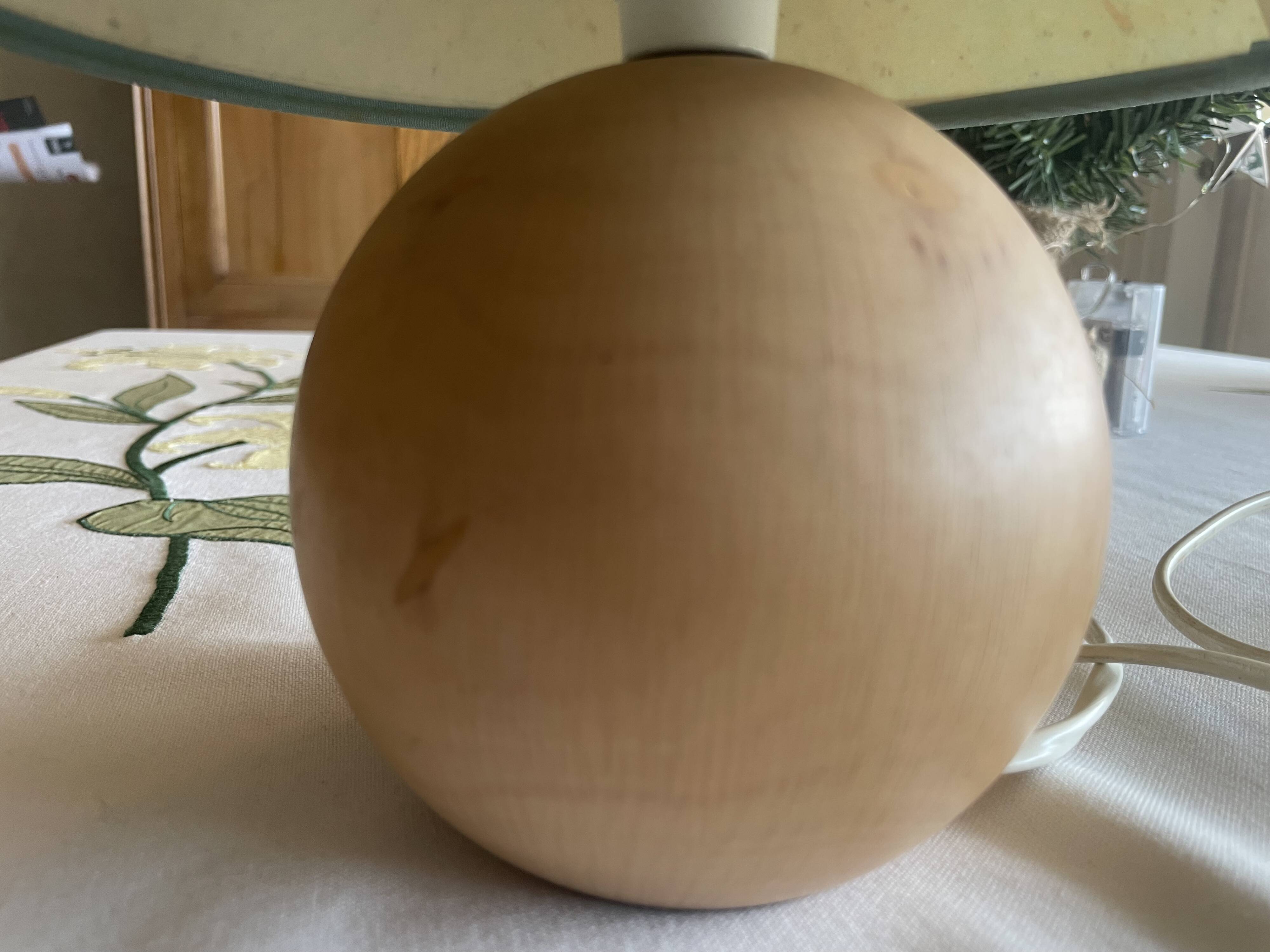 Lampe boule en bois années 70