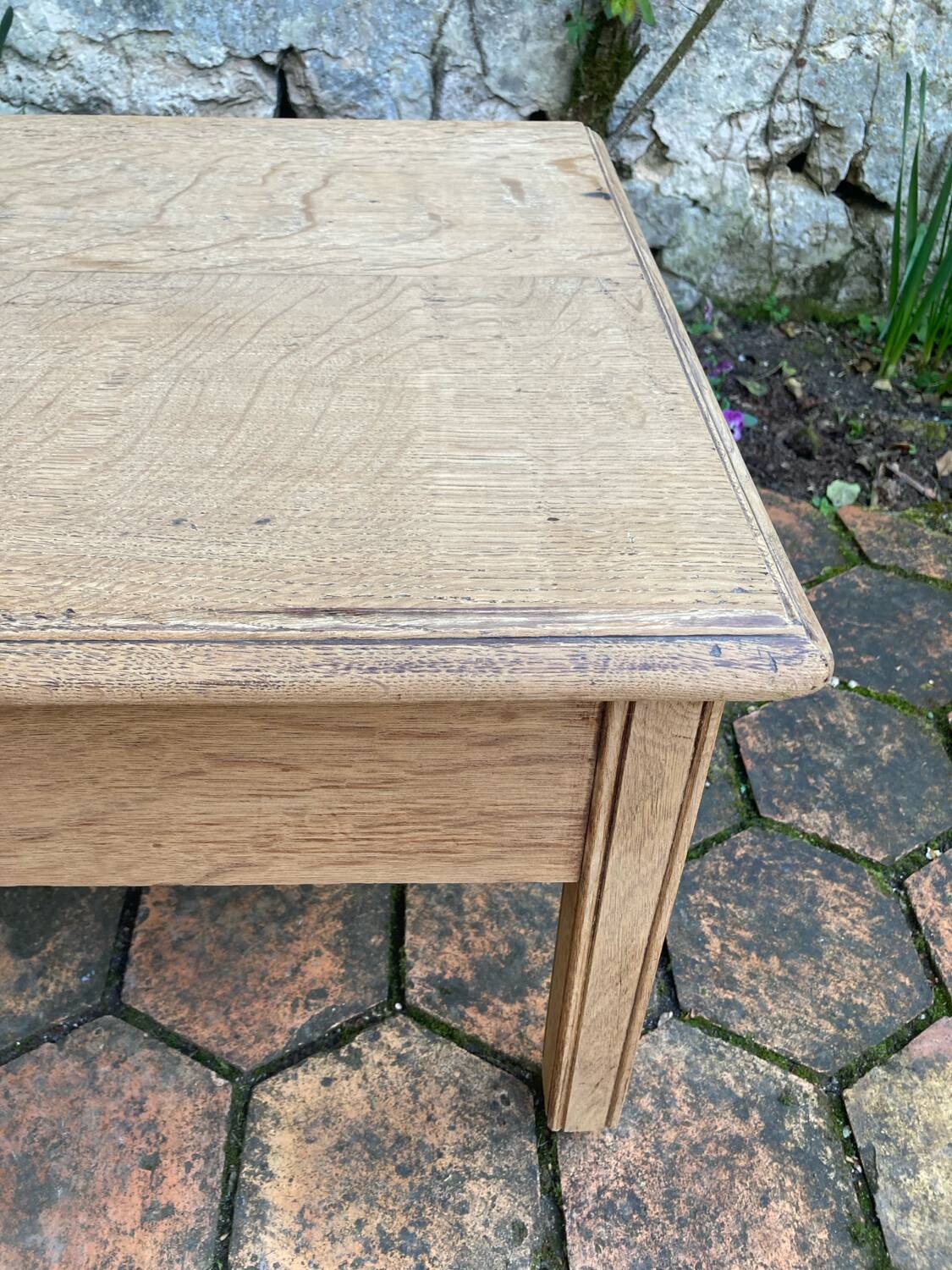 Table basse ancienne en chêne massif