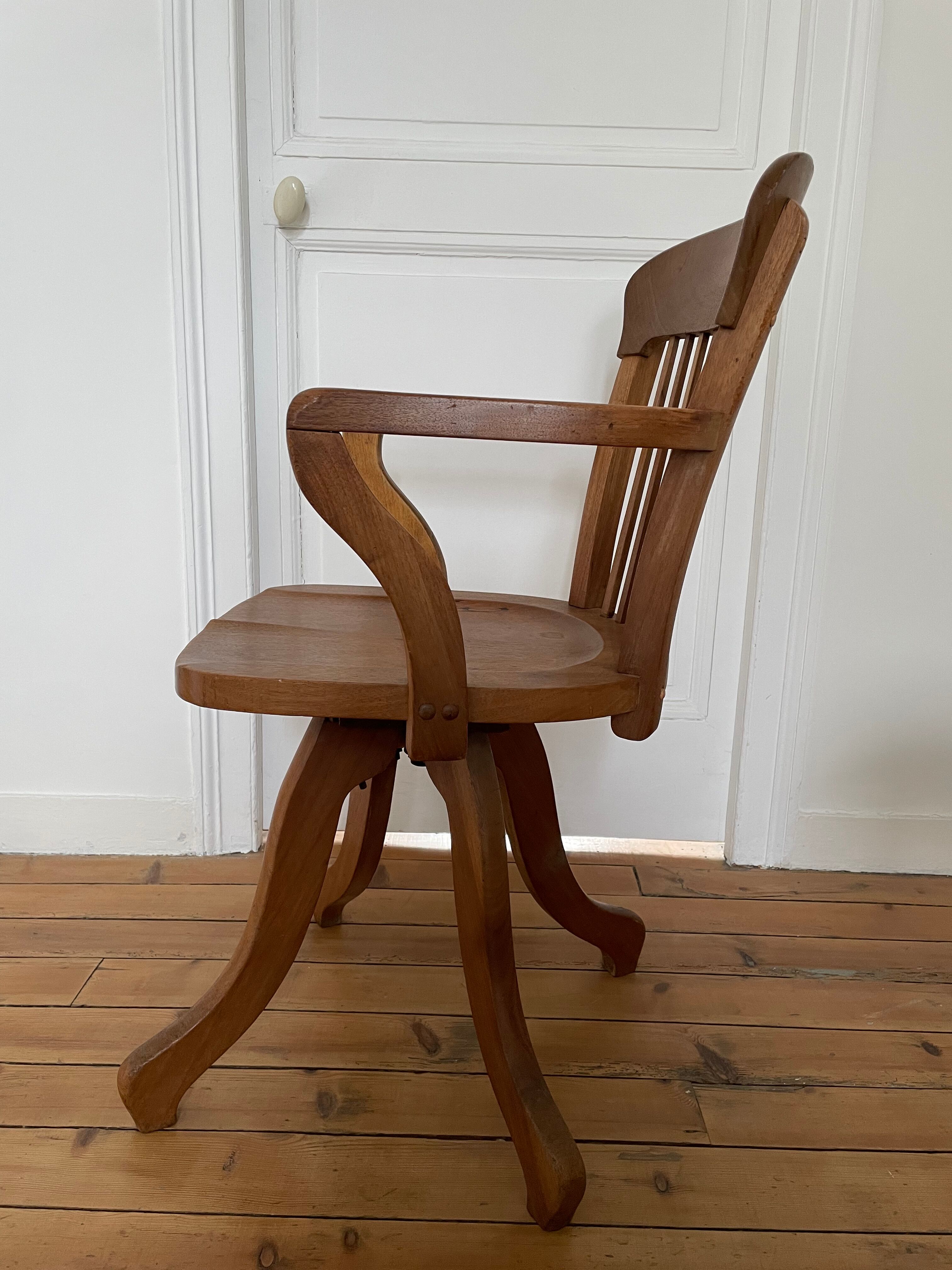 American office chair on 4 feet, 1930s