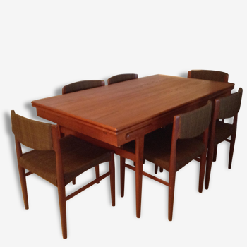 Table  de salle à manger vintage  avec 6 chaises