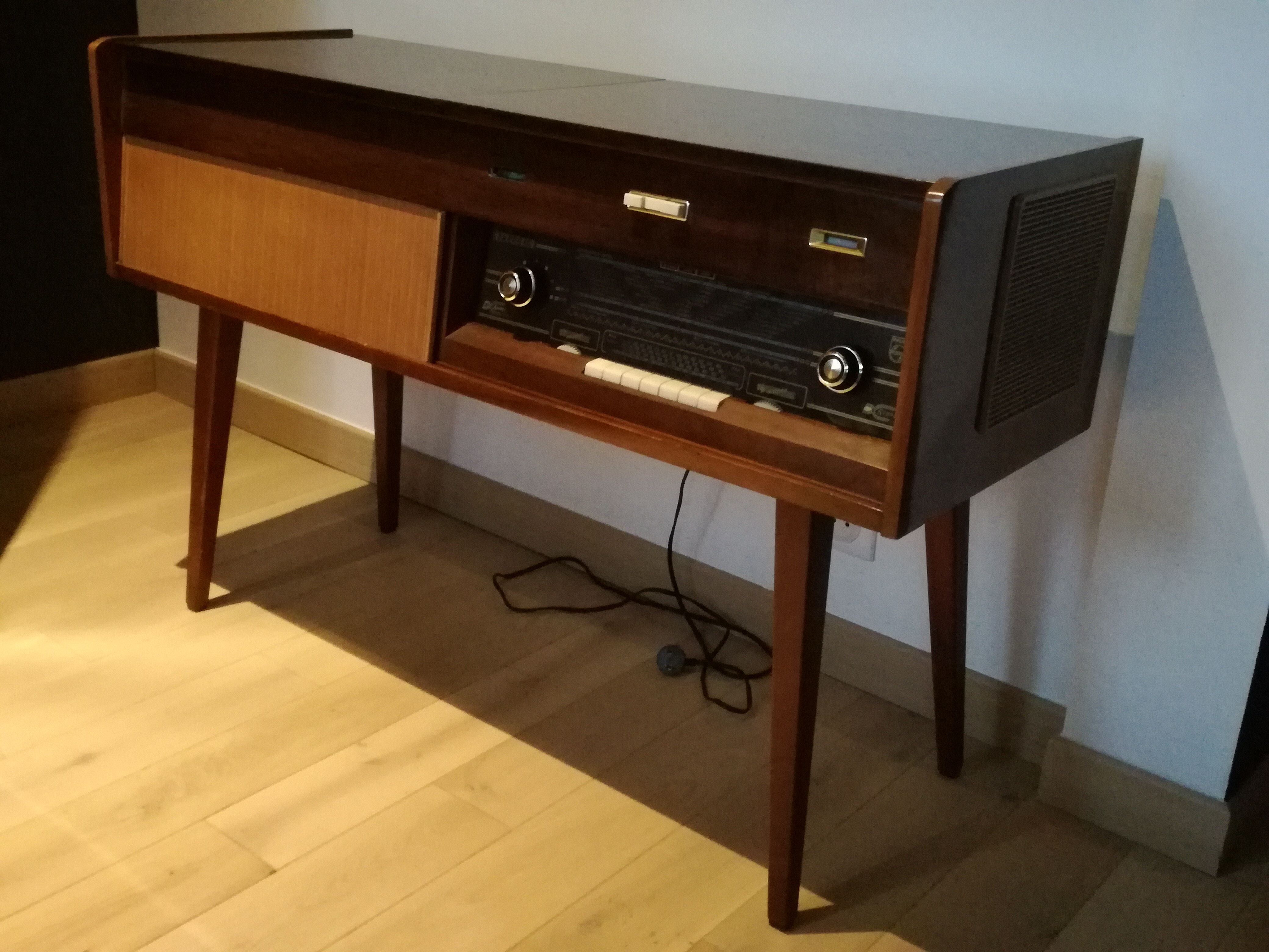 Combiné radiophono Philips