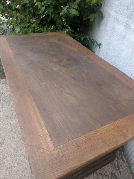 Administrative adult desk