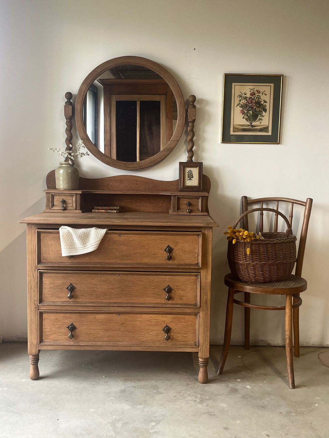 Dressing table