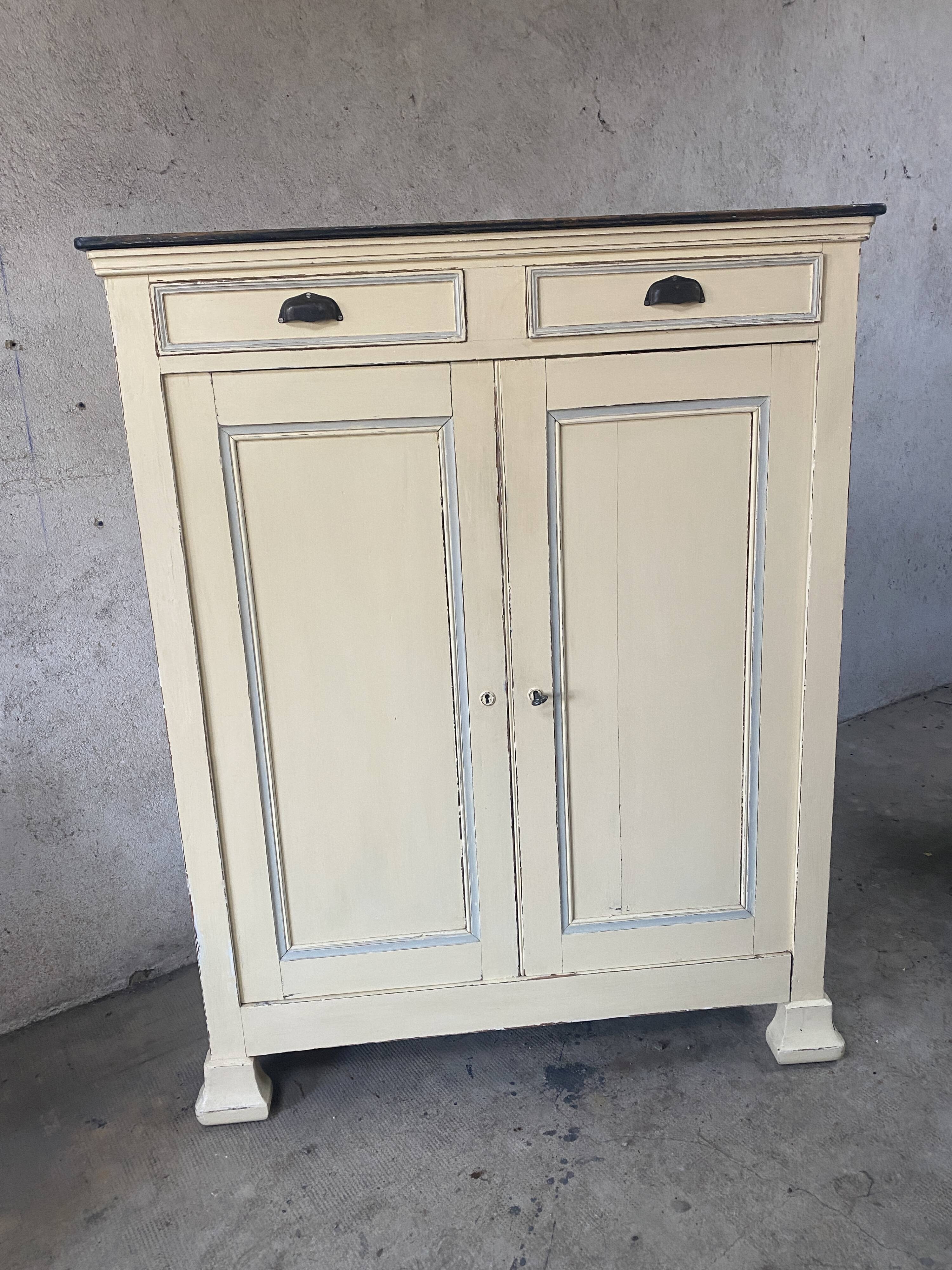 Parisian wardrobe 1m60