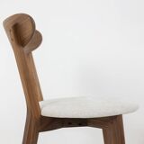 Walnut dining room set. 21st century.