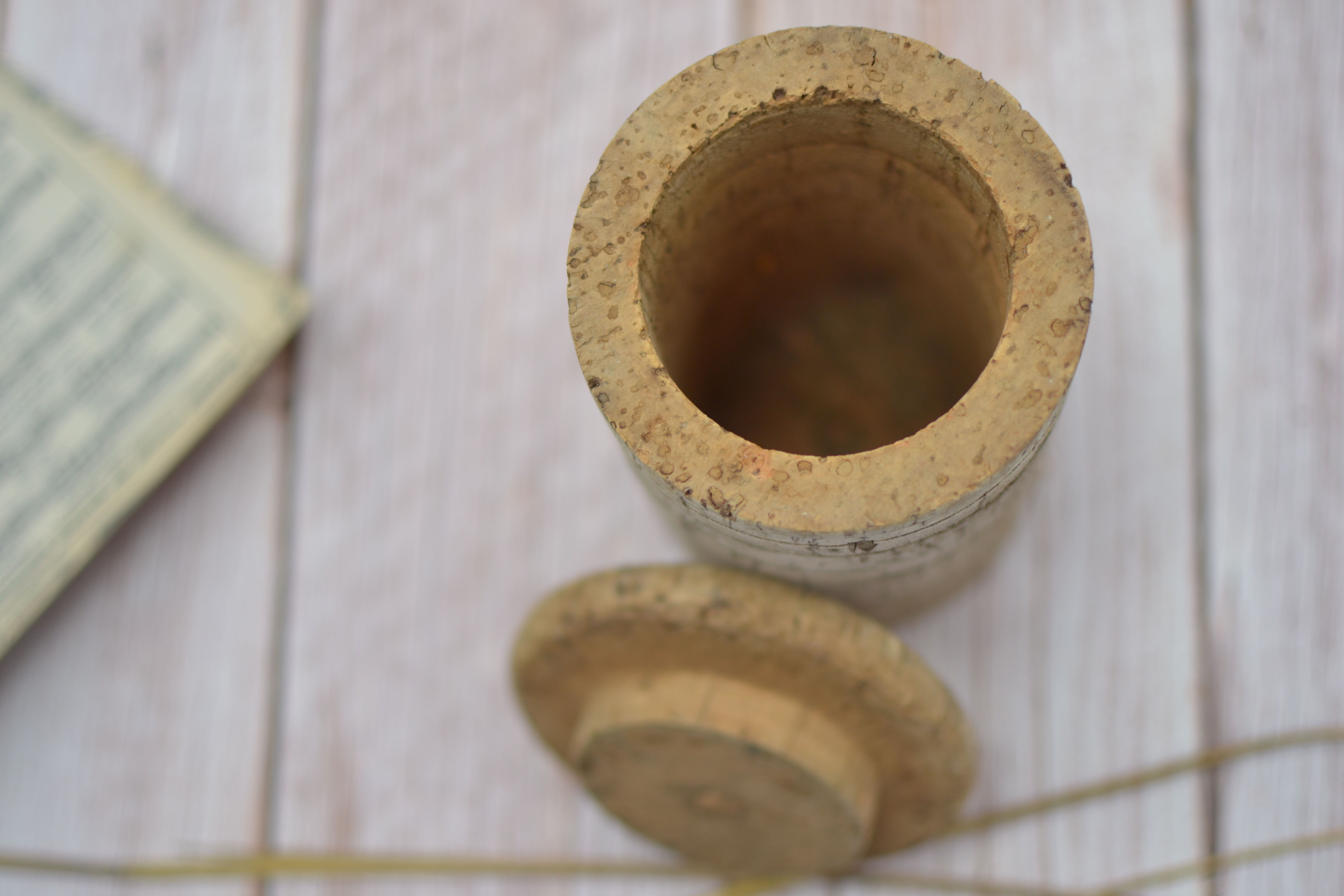 Jar with 100% cork lid