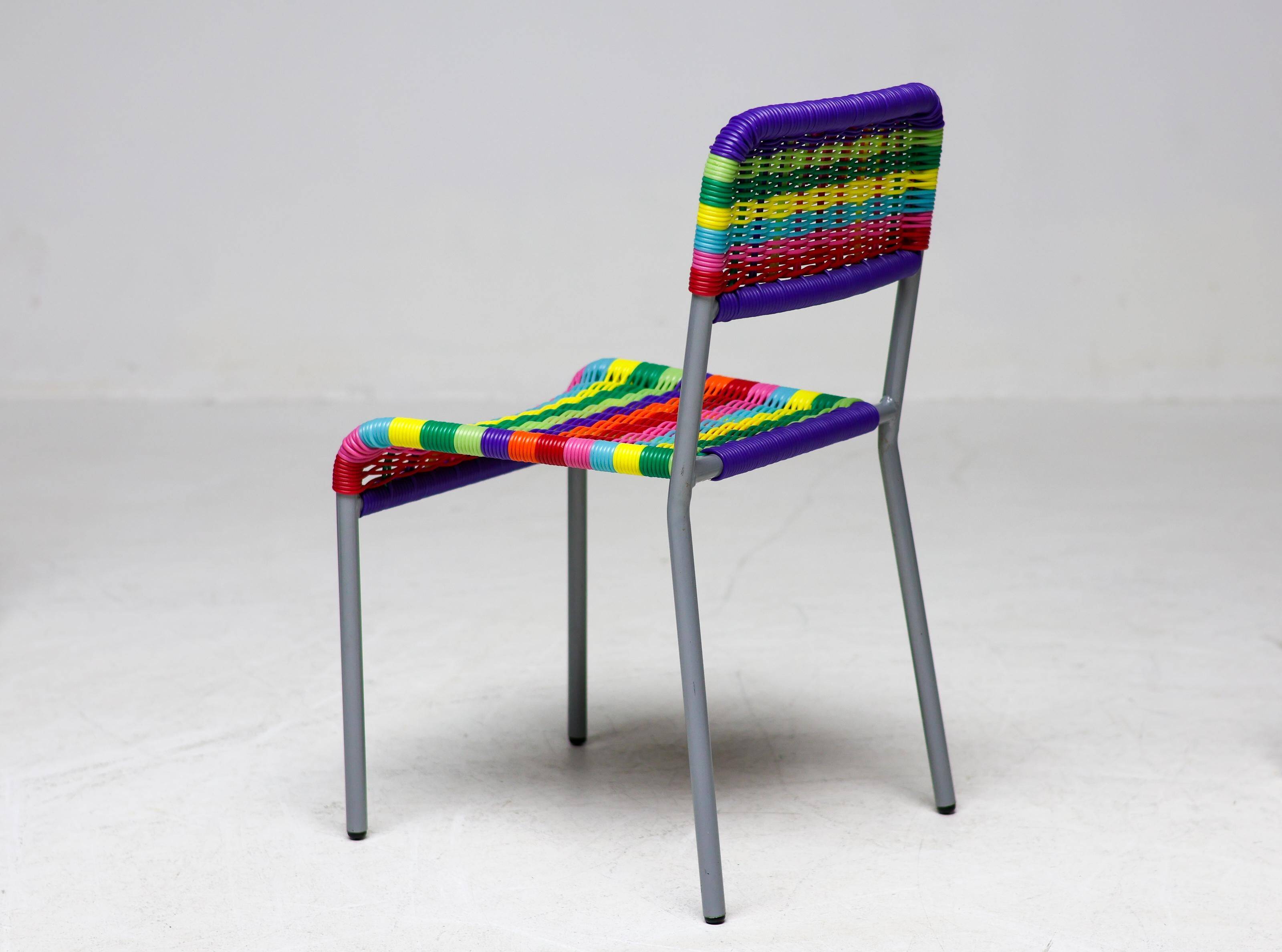 Ensemble de cinq chaises pour enfants IKEA Färgglad