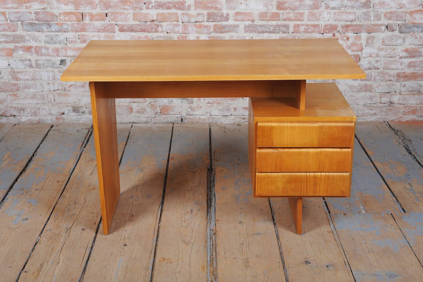 Mid-Century Writing Desk in Oak by B. Landsman, Czech, 1950s