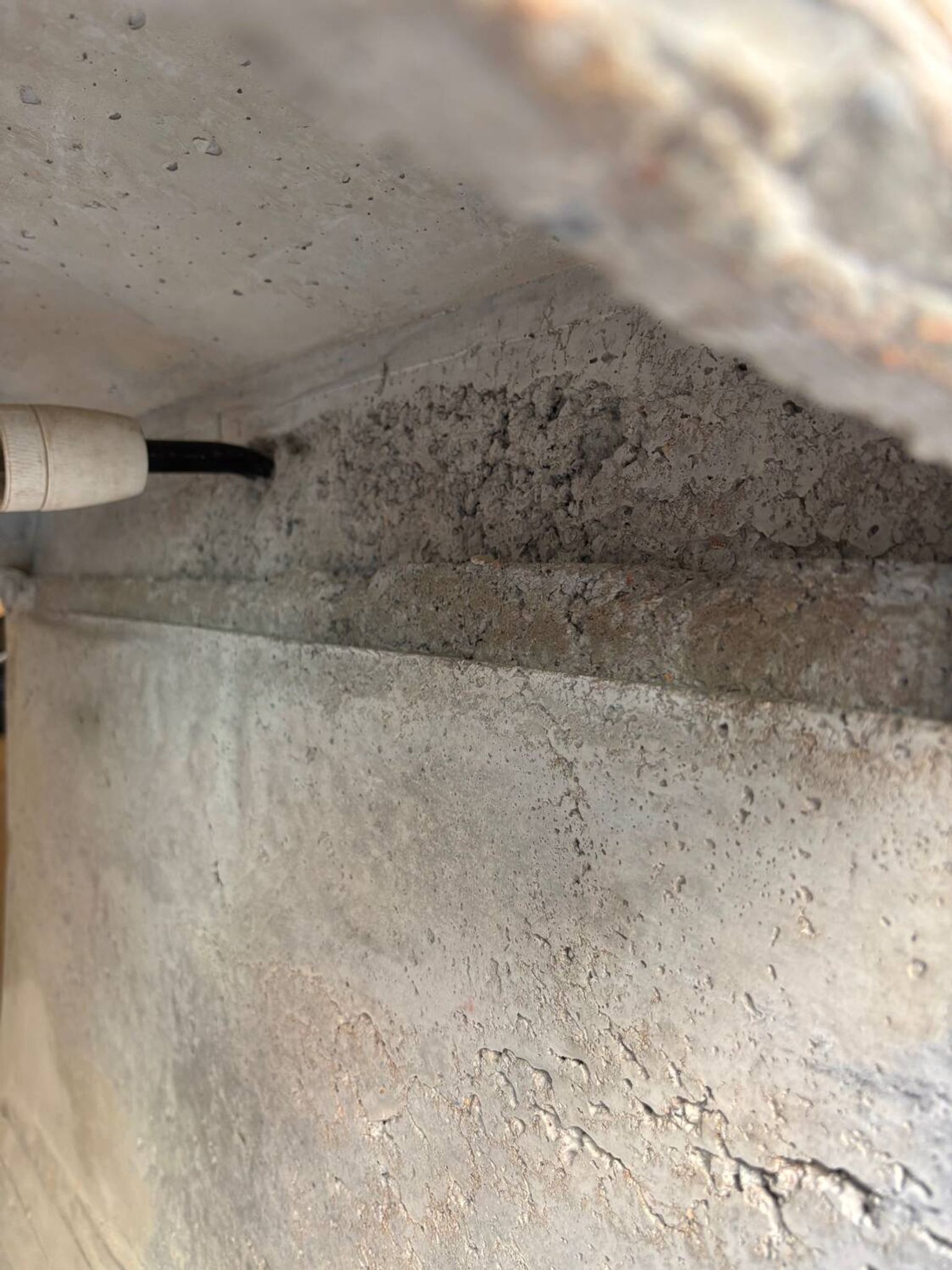Concrete floor lamp "Borne" by Le Corbusier