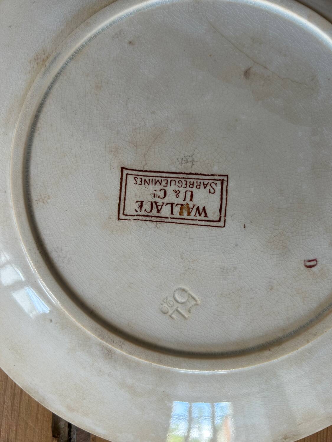 Mismatched set of 6 old flat plates