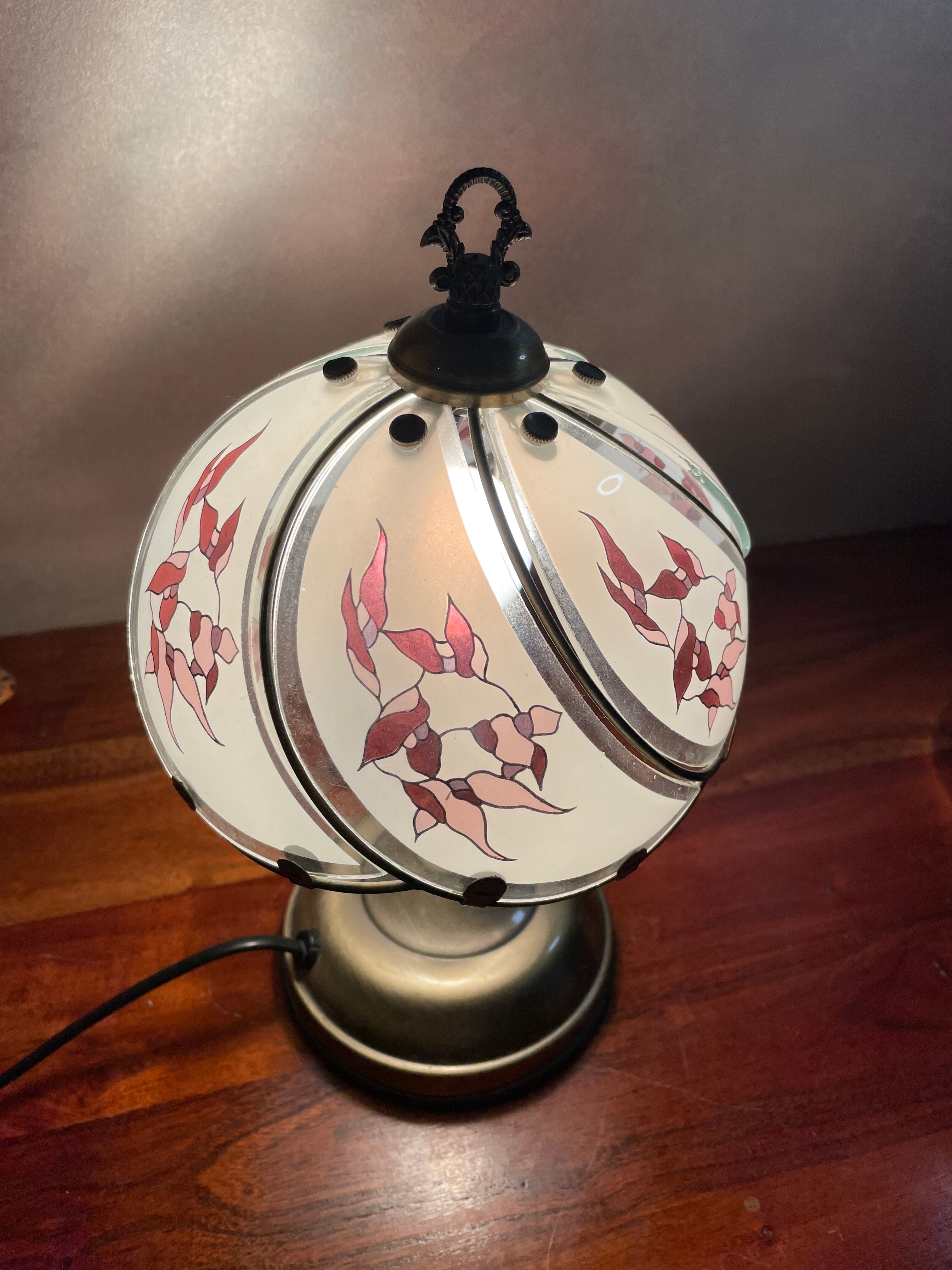 Small touch lamp