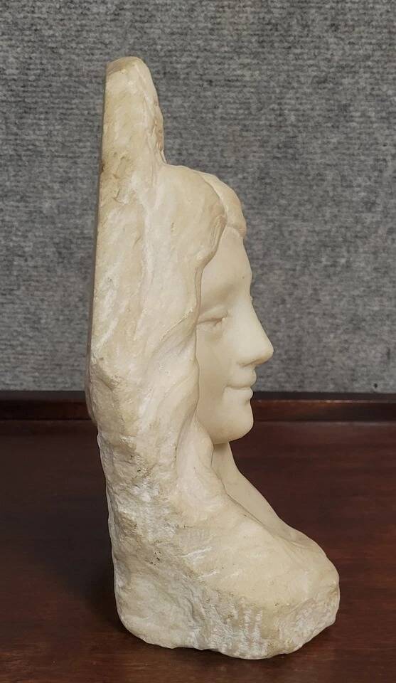 Lebrun: Bust of a young girl sculpted in white marble, Art Nouveau period