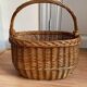 Panier osier jolis rebords