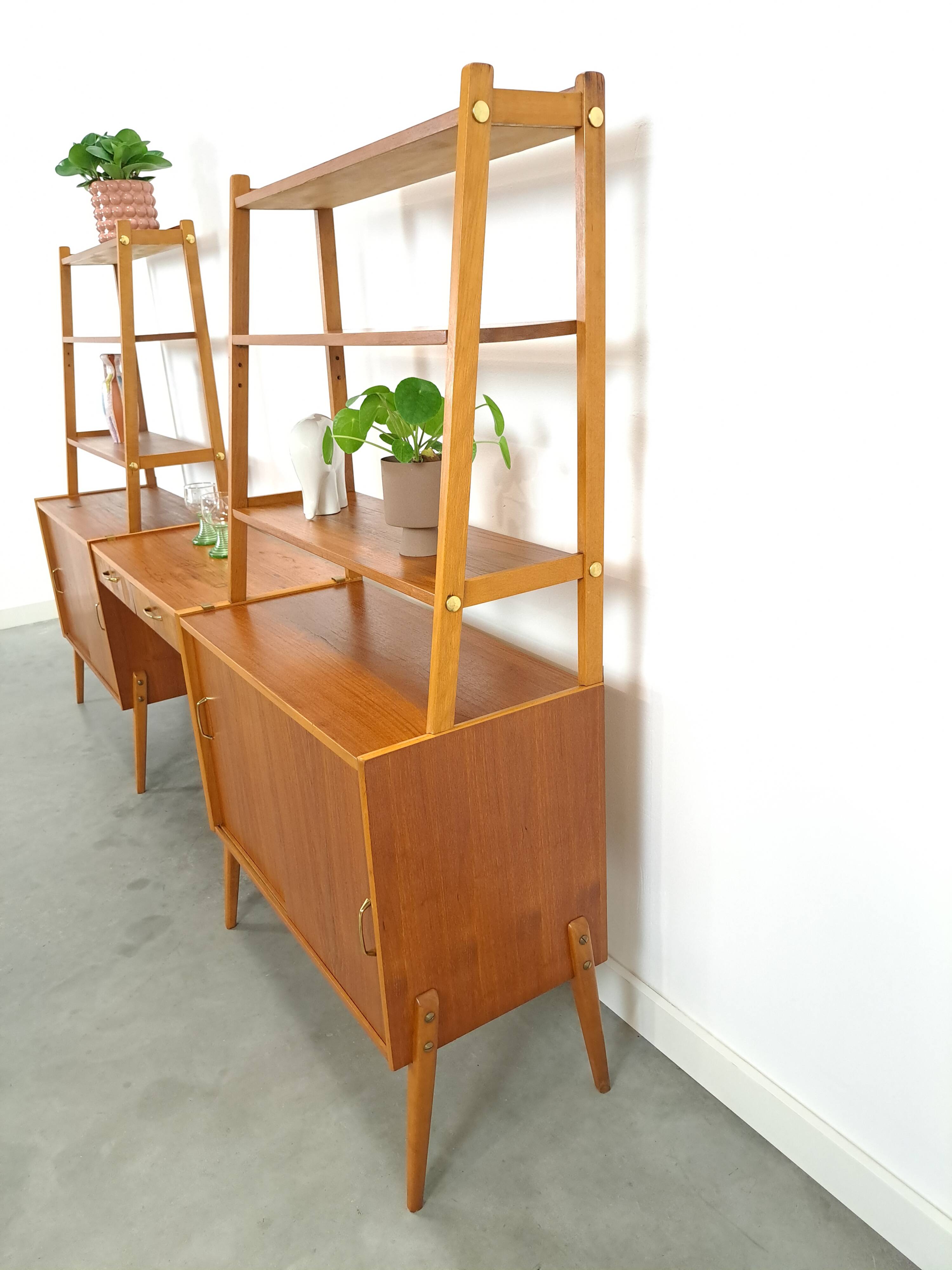 Teck plus fin double kast avec bureau uit Zweden