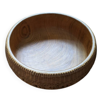 Coupe en bois sculpté fabrication artisanale décoration ethnique tribal