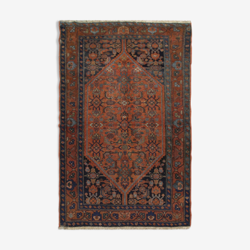 Handmade Wool Antique Persian Heriz Rug- 112x183cm