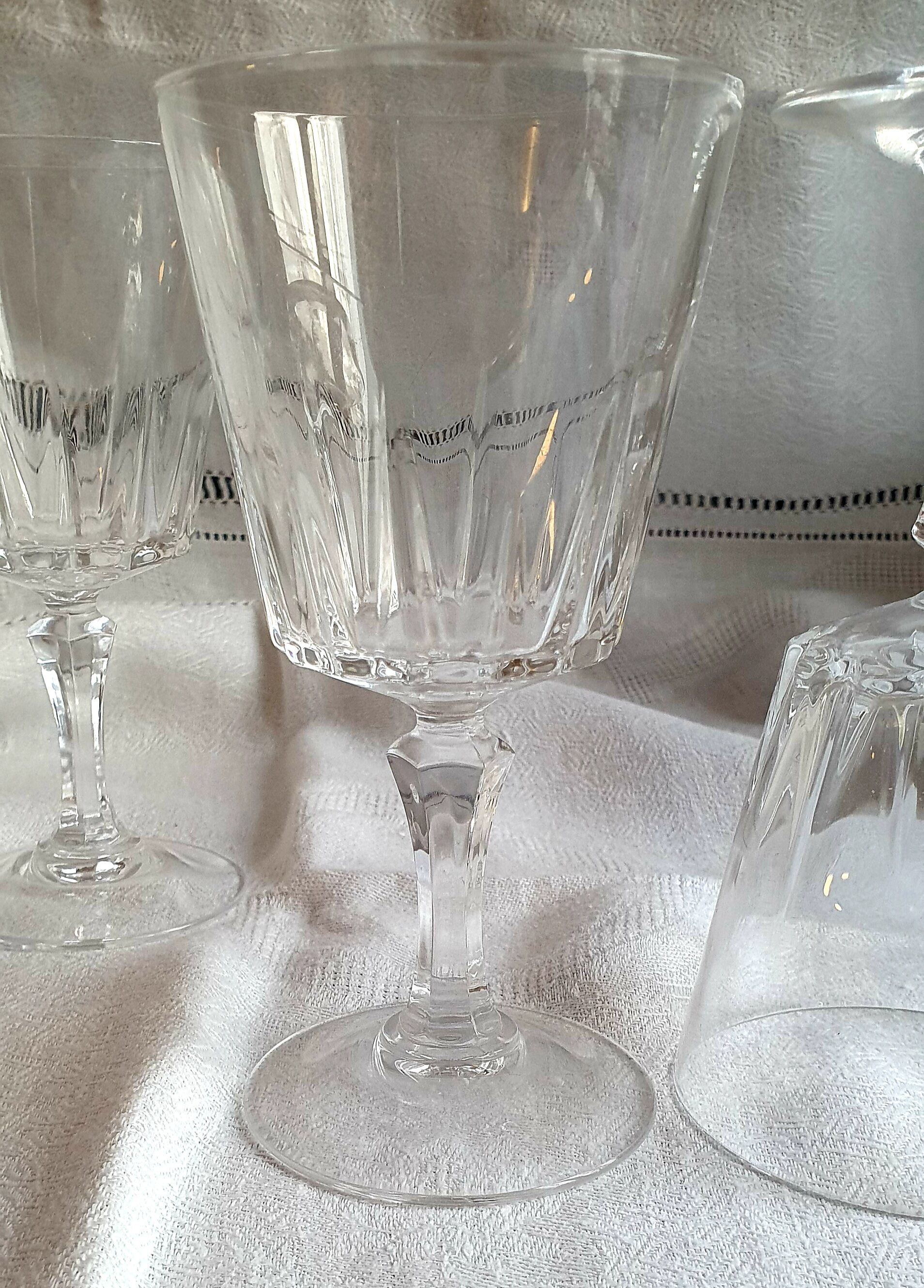 Set of 4 Art Deco crystal wine glasses