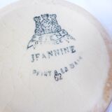 Vintage sauceboat from the Gien factory, Jeannine model 210382