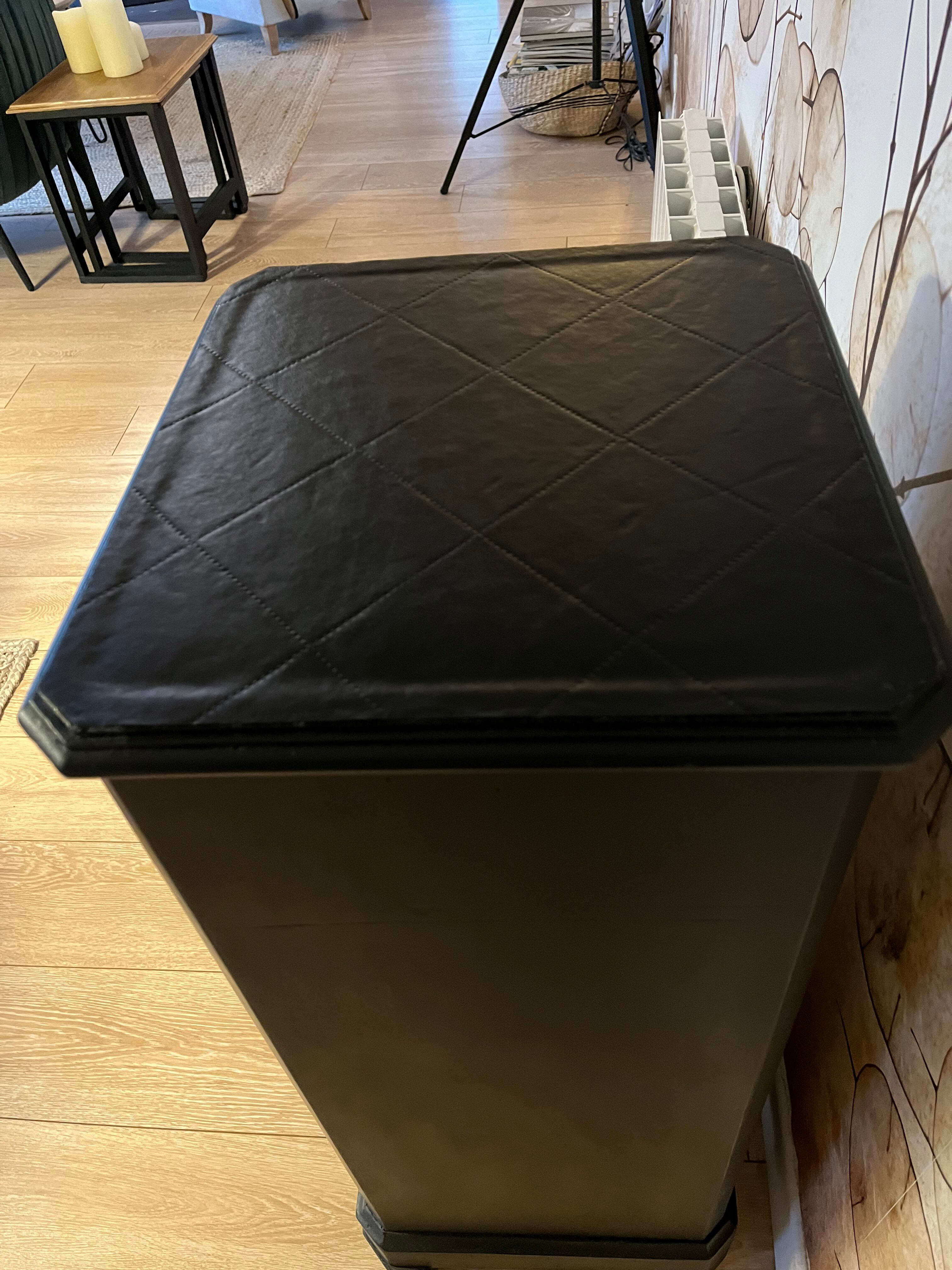 Chiffonier